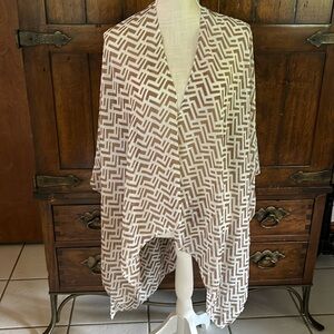 Tan/White Wrap